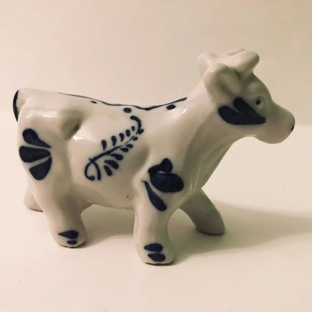 Vintage Hand Painted Delfts Blue Cow Figurine Windmill 3.5 Inch Long